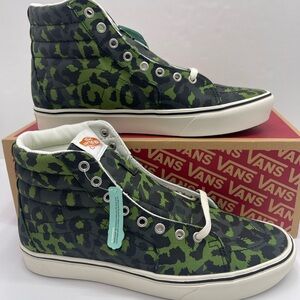 Vans Men’s COMFYCUSH Sk8-Hi Leopard Cactus/Skarab Sneakers Camo High-Tops